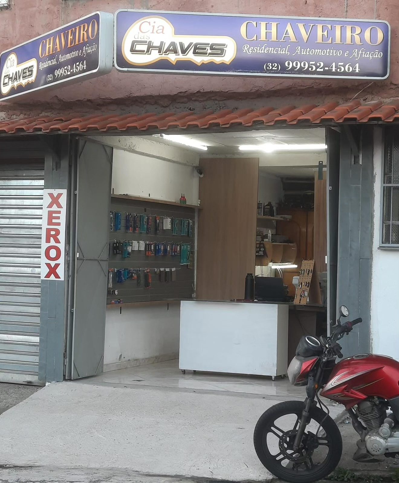 Fachada da loja da Cia das Chaves no bairro Santo Antônio, Juiz de Fora